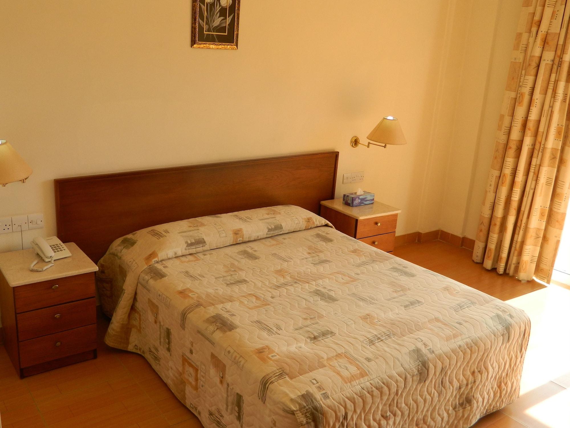 M. Moniatis Hotel 레메소스 외부 사진