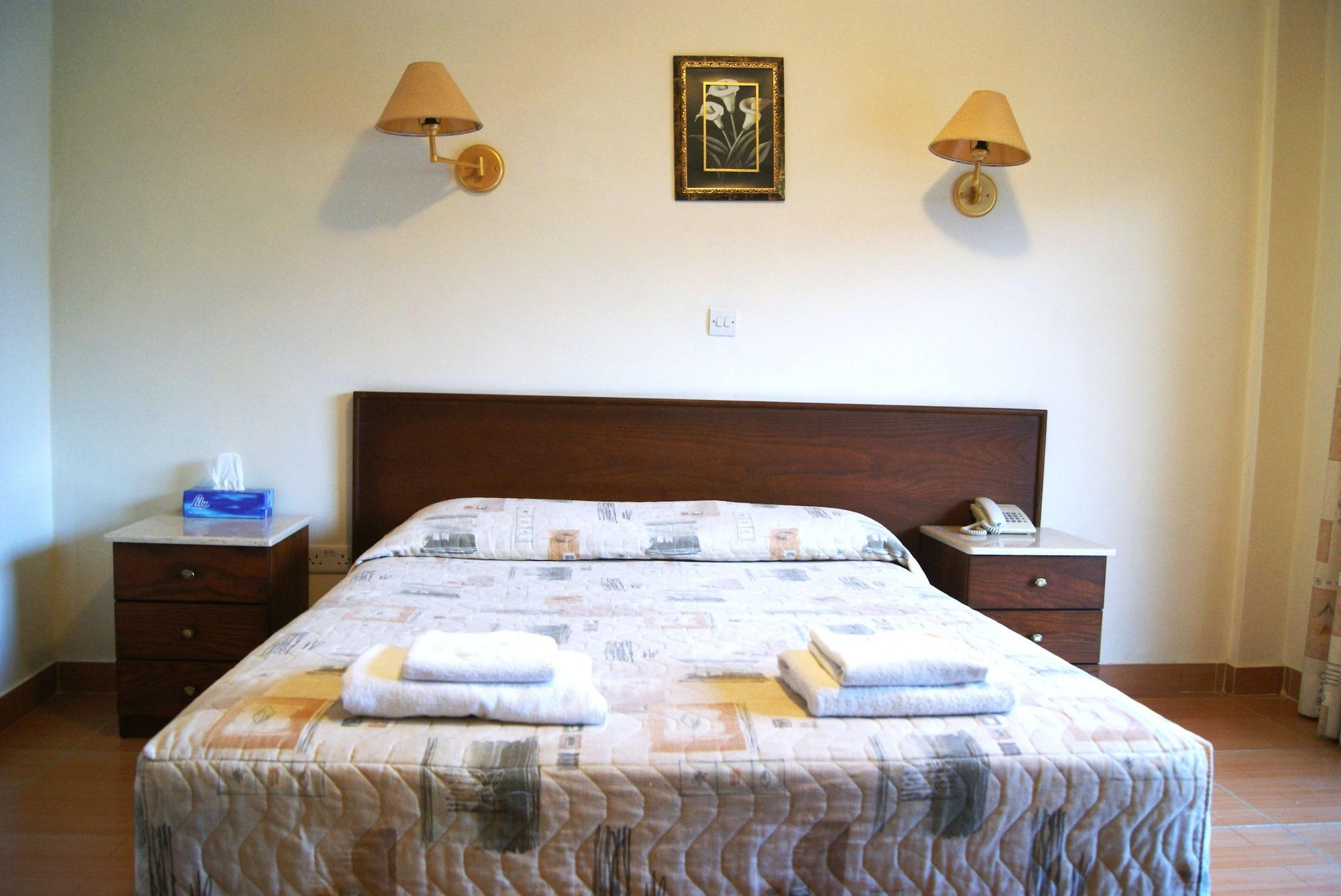 M. Moniatis Hotel 레메소스 외부 사진