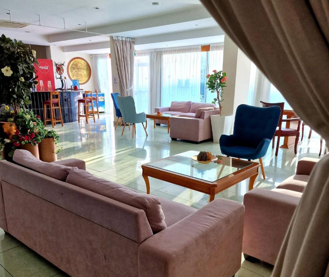 M. Moniatis Hotel 레메소스 외부 사진