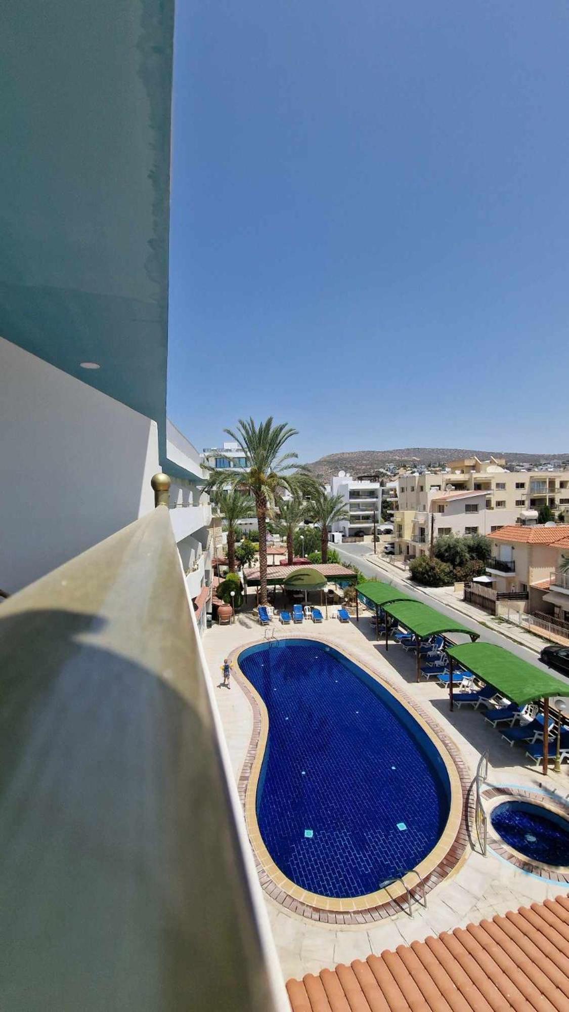 M. Moniatis Hotel 레메소스 외부 사진