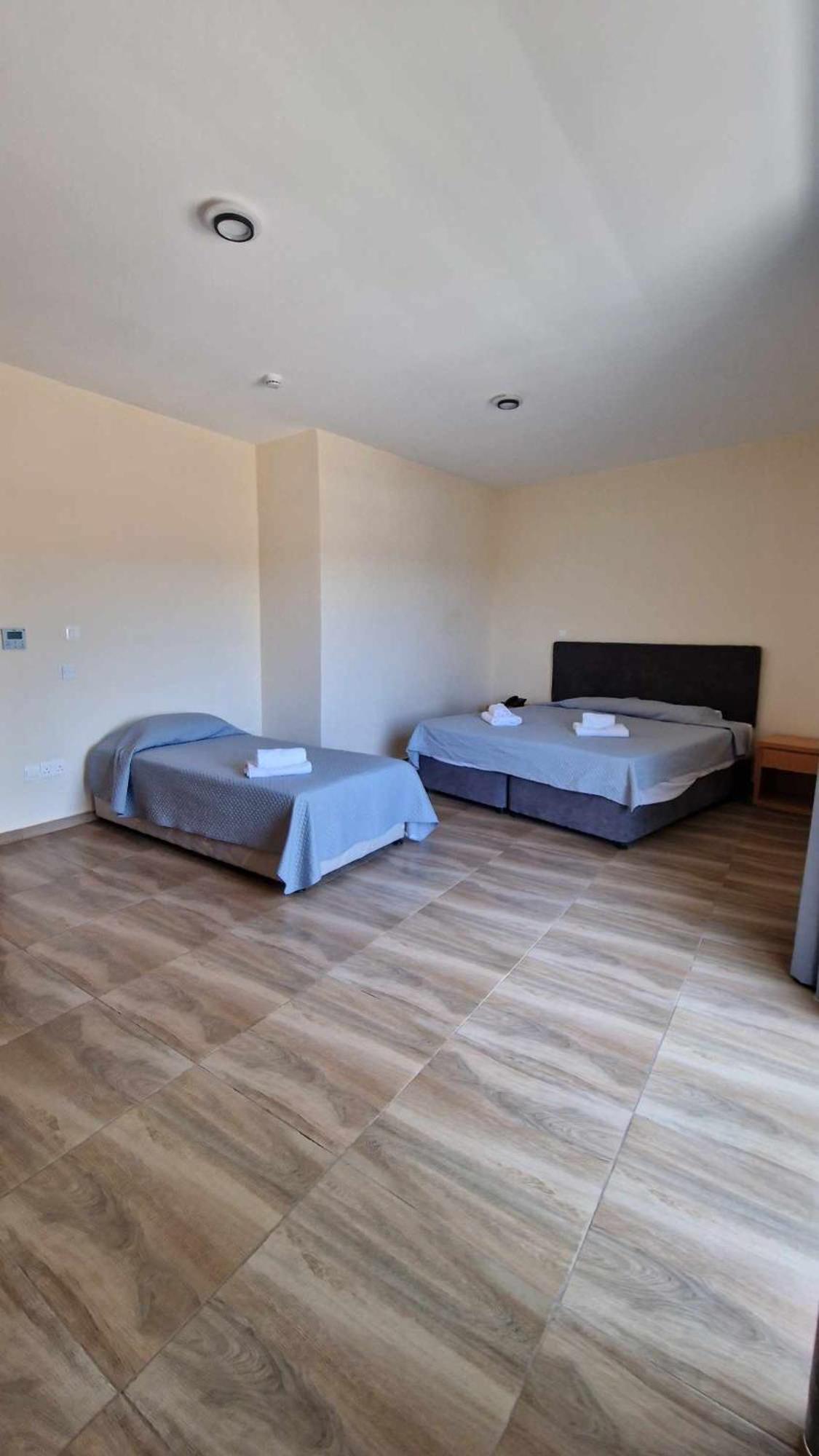 M. Moniatis Hotel 레메소스 외부 사진