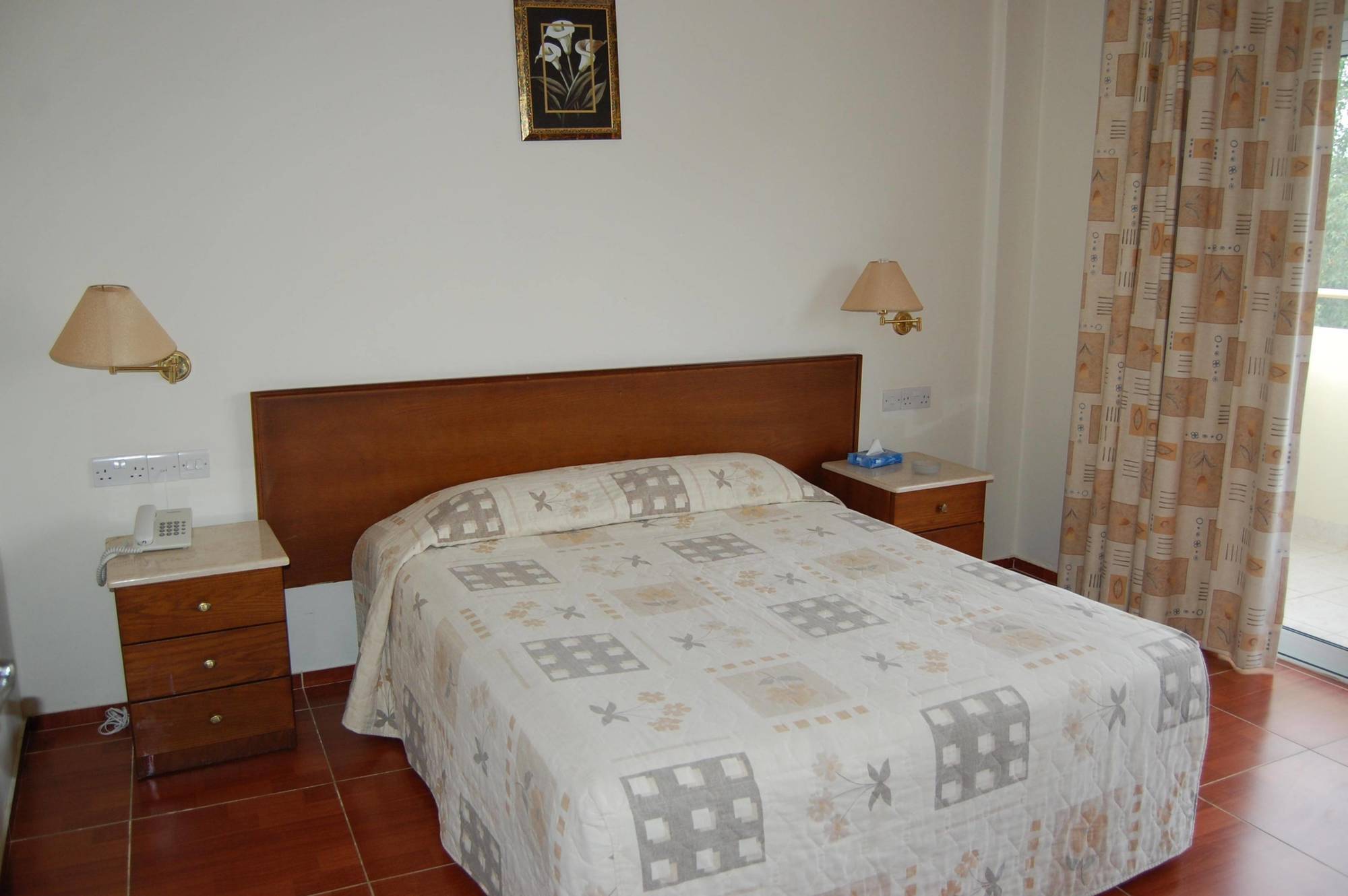 M. Moniatis Hotel 레메소스 외부 사진