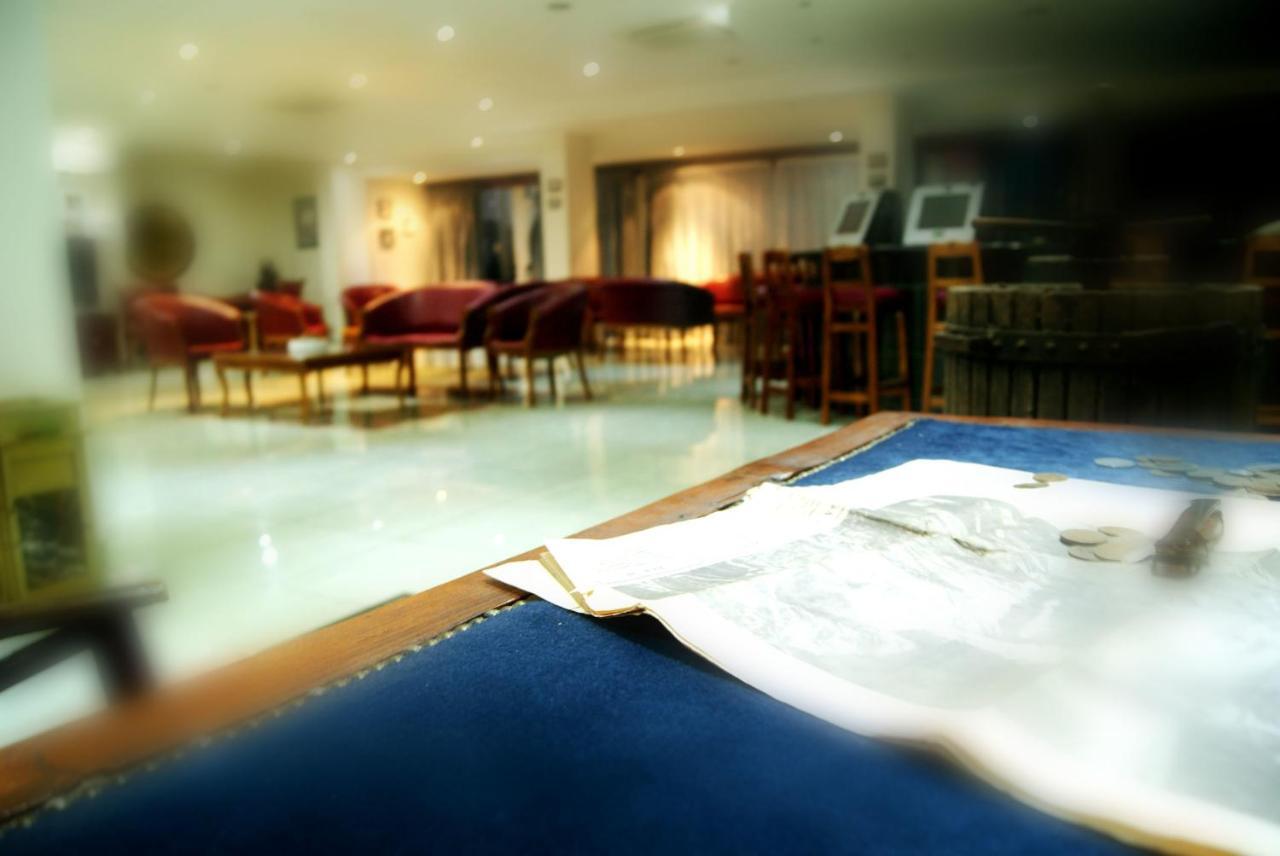 M. Moniatis Hotel 레메소스 외부 사진